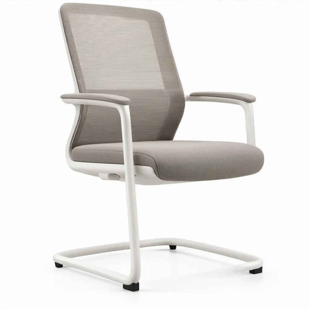 Grijze vergaderstoel met witte sledebasis en armleuningen, 59 x 61 x 99 cm
